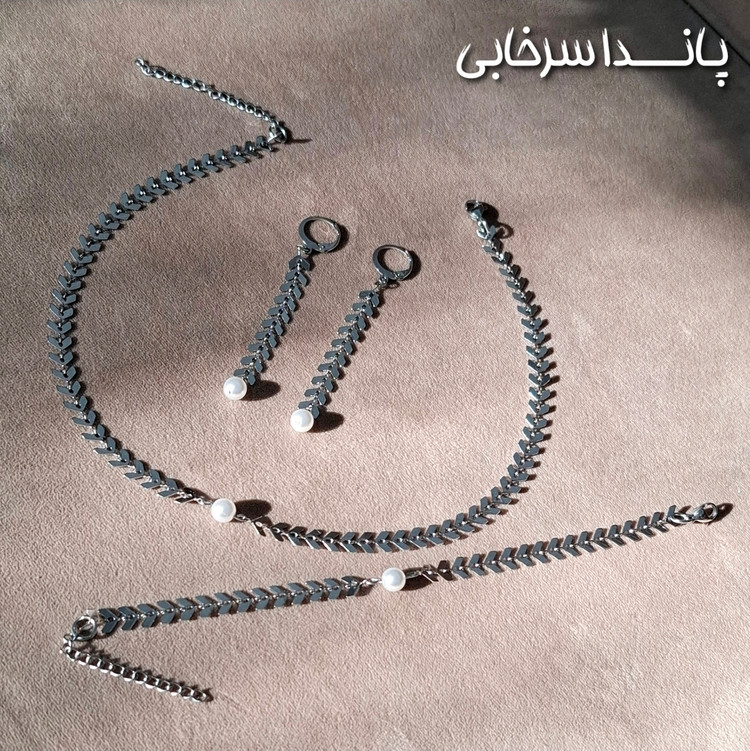 نیم ست زنانه گندمی رنگ ثابت حس ملکه ای داره